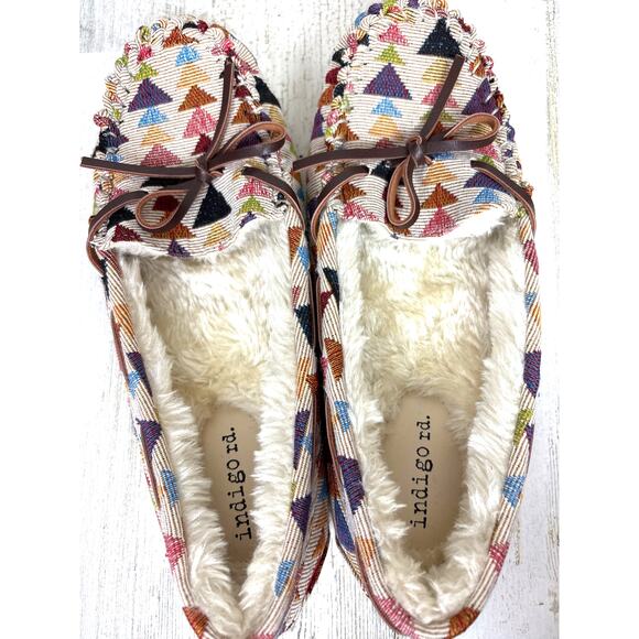 Indigo Rd. Womens 7.5 Faux Fur Lined Textile Aztec Moccasin Slip-On Slippers NEW - Picture 5 of 8